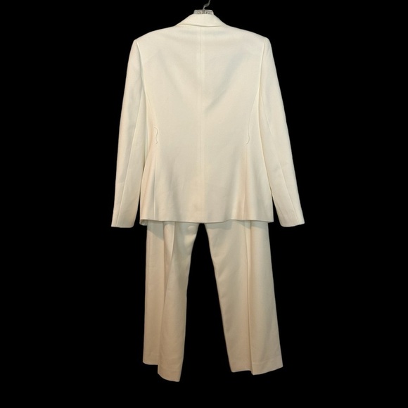 Collection for Le Suit Cream Two Piece Fully Lined Classic Pant Suit Sz. 8P - Picture 7 of 16